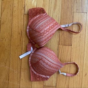 Victoria secret Push up bra size 36B